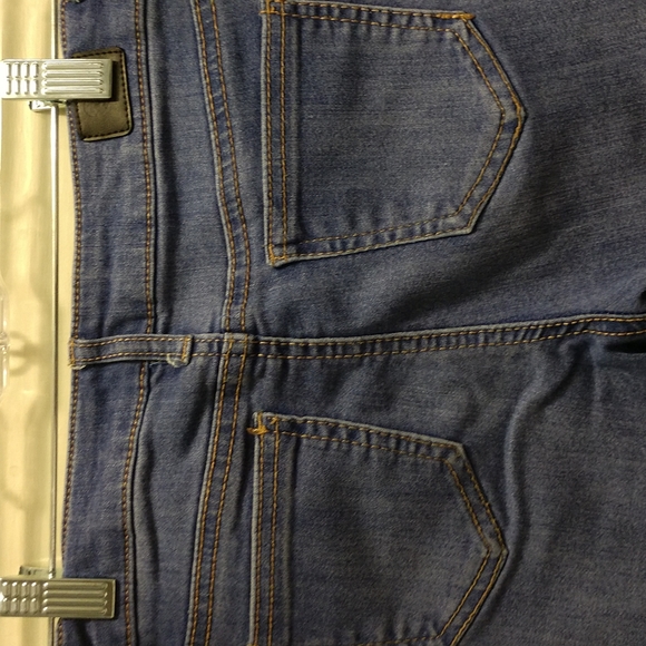 Jeans - Picture 4 of 4